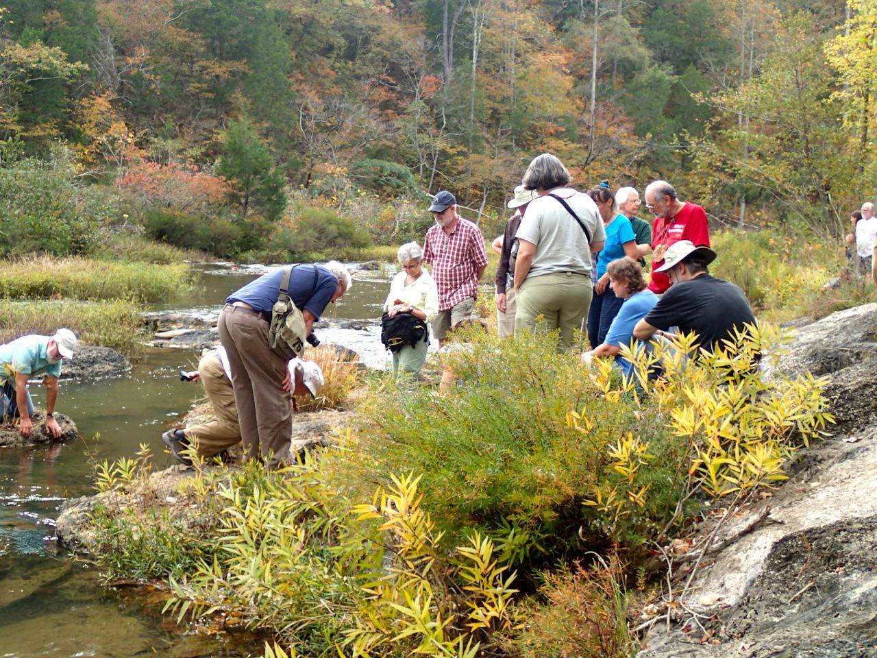 Jim Lacefield discussing the geology of the Cahaba River