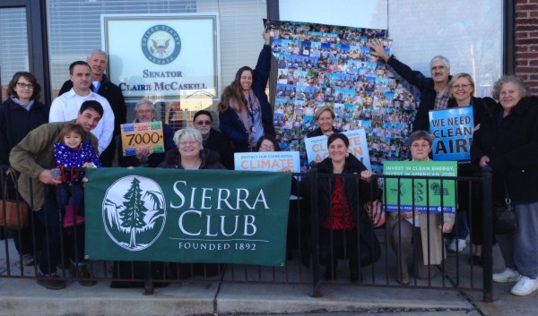 Sierra Club members and coalition partners delivered 7,000 comments in support of the Clean Power Plan