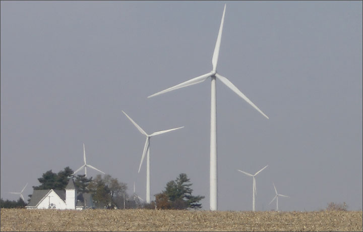 Illinois wind turbines north of Peoria