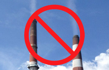 ED Edwards power plant smoke stacks