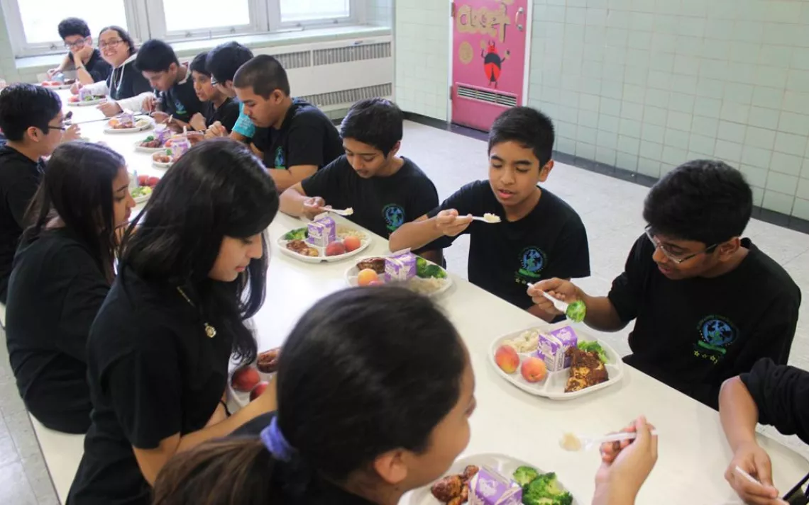 Urban School Food Alliance uses compostable round plates at its six member districts, replacing polystyrene trays.