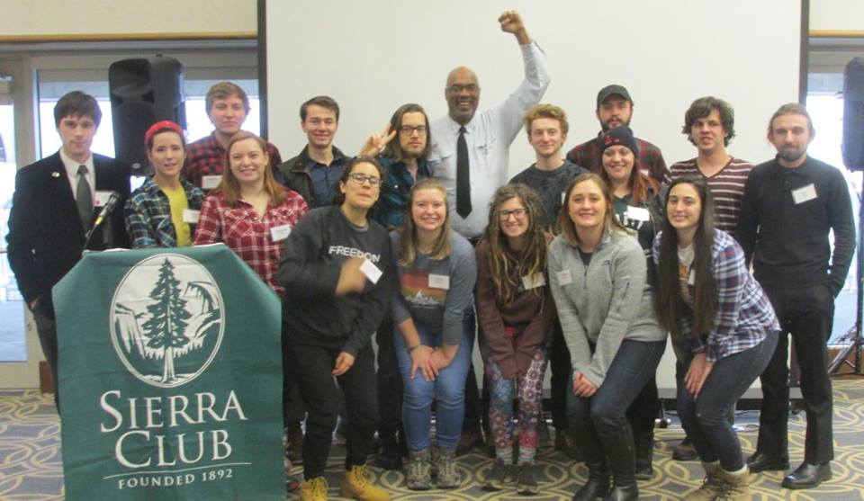 Sierra Club President Aaron Mair and Sierra Student Coalition at the 2017 Retreat