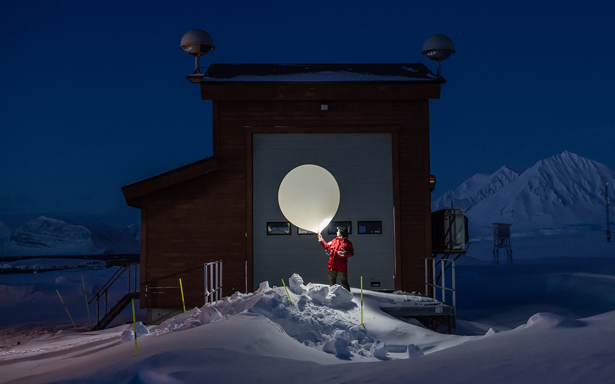 Photo by Esther Horvath from Seeing It All: Women Photographers Expose Our Planet