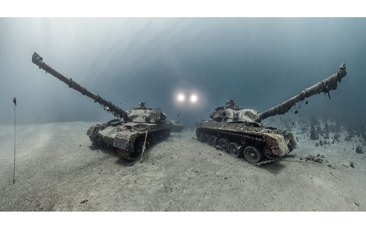 Photo by Martin Broen