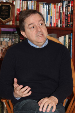 Javier Sierra (photo by Joann Sierra)