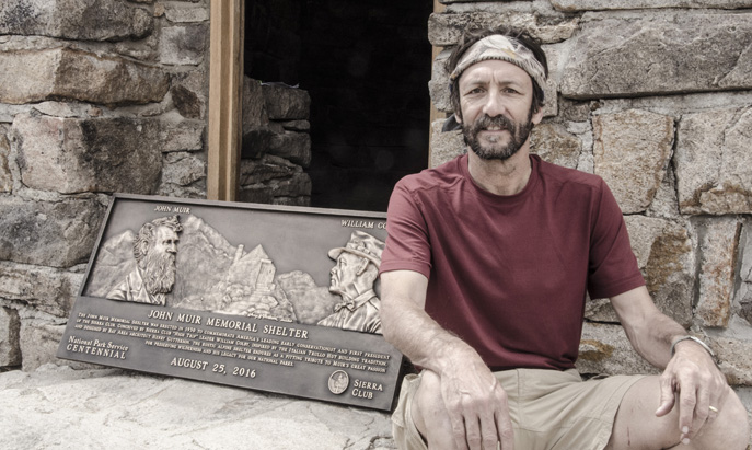 Tom Valtin and DiPasquale plaque at the Muir Hut (photo by Julia Marshall)