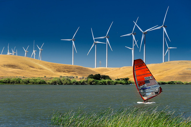 Windsurfer in the Delta. Photo by Ed Brownson, Flickr.com/ejbsf