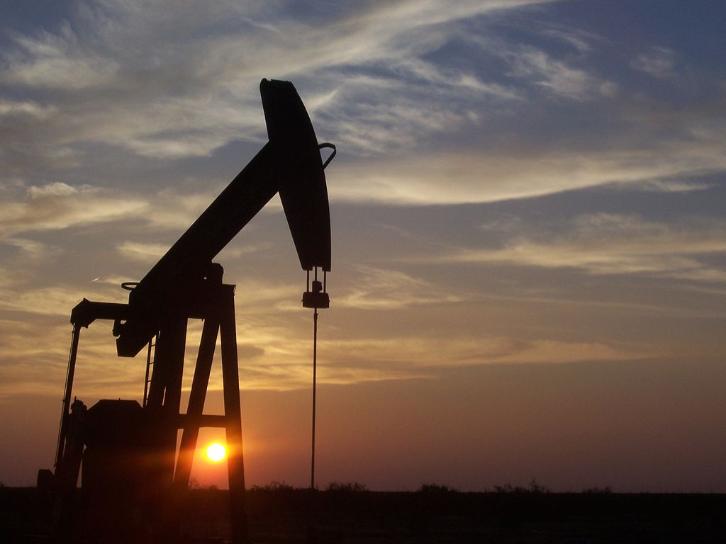 A photo of a pumpjack. By Eric Kounce TexasRaiser - Located south of Midland, Texas, Public Domain, https://commons.wikimedia.org/w/index.php?curid=4639595
