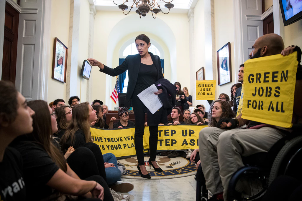 Alexandria Ocasio-Cortez w Sunrise Movement kicking off Green New Deal November 2018