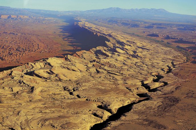 The Comb Ridge monocline, aerial photo