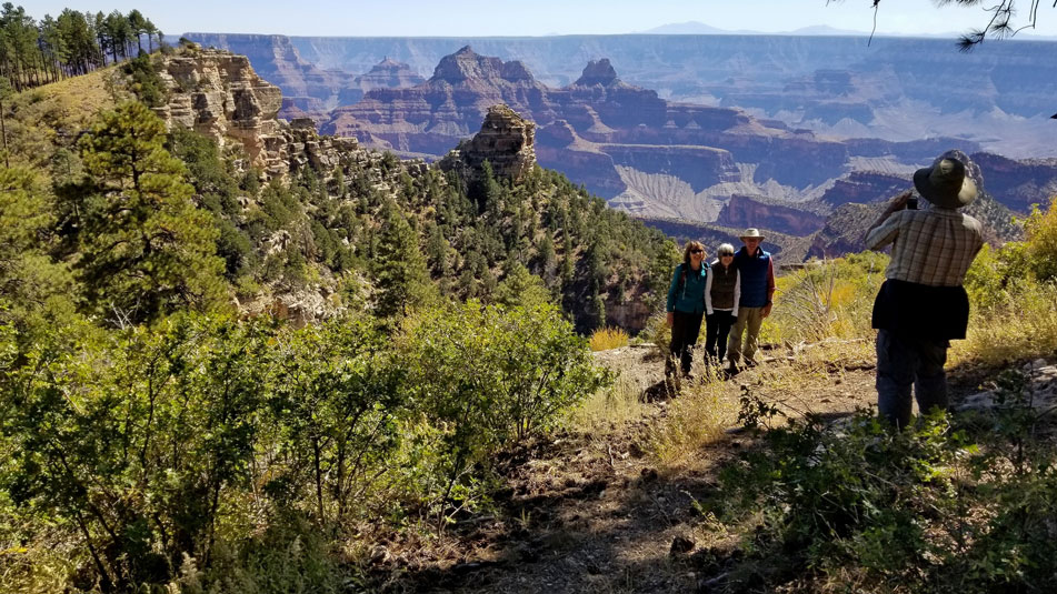 Hiking buddies at the end of Widforss Trail