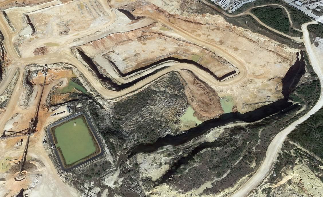 Aerial photo of Vulcan quarry in 2015