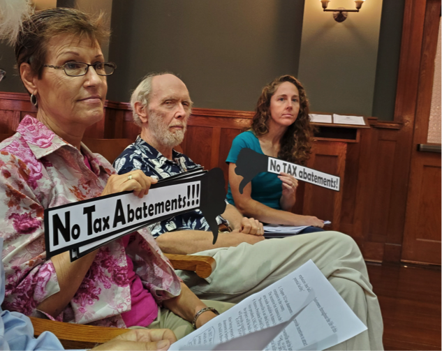 Cameron County residents against LNG tax abatements
