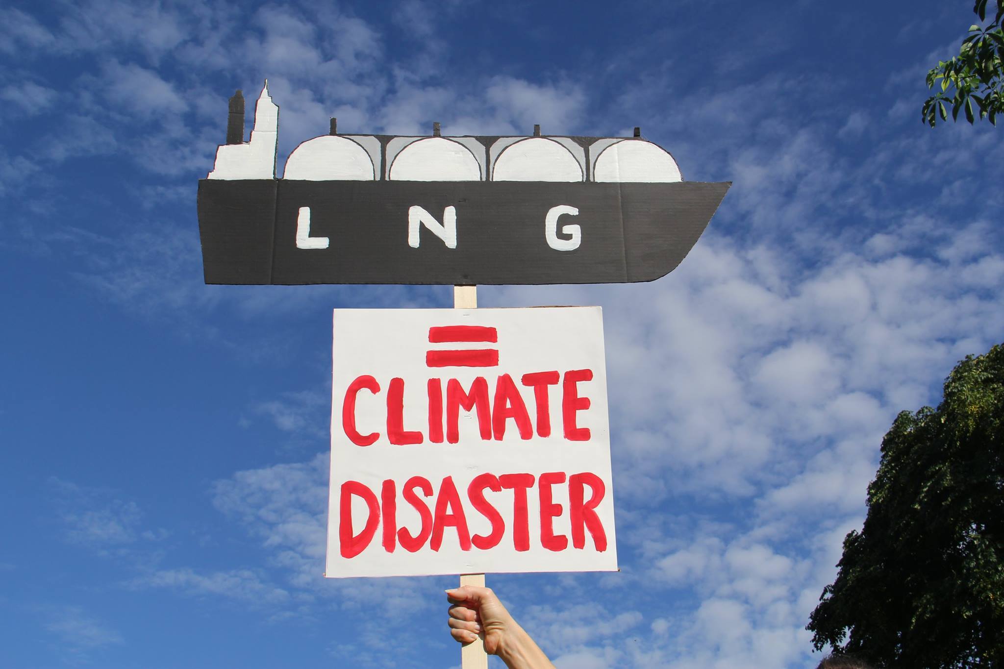 LNG equals climate disaster sign