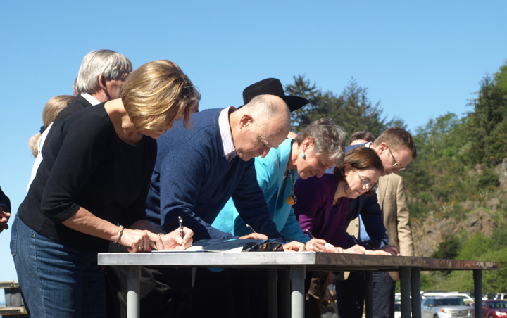 KHSA signing, April 6, 2016