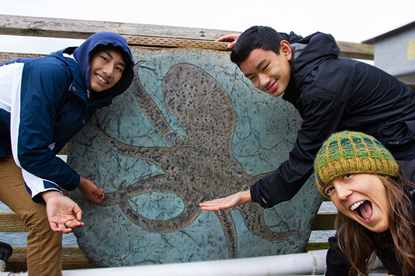 ICO students and volunteer at M.a.S.T. Center