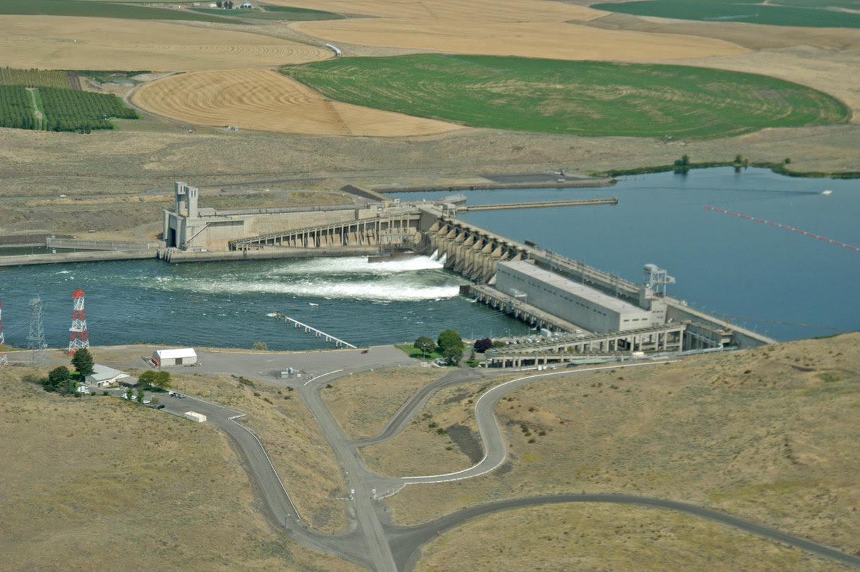 Ice Harbor Dam by Bonneville Power used under CC BY 2.0