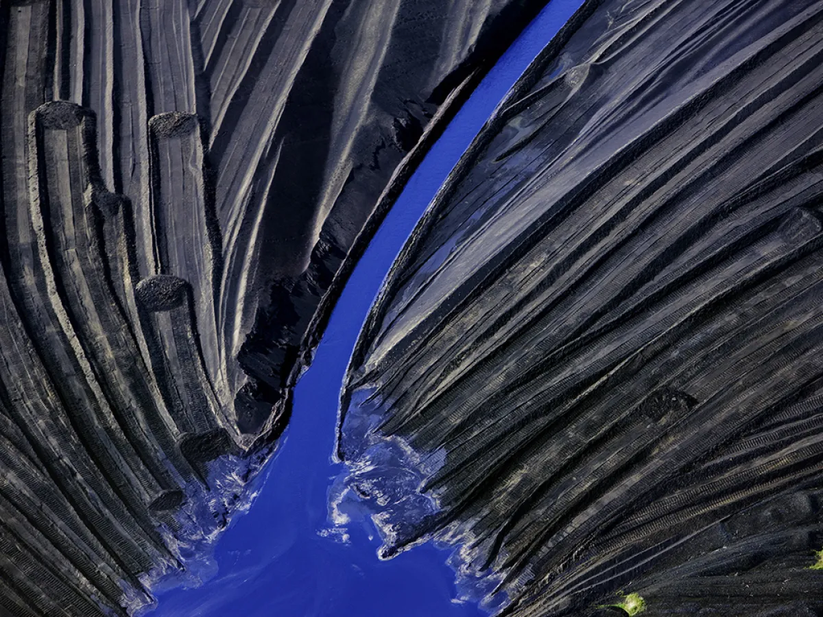 A Photographer Zooms Out to Reveal Hidden Costs of the