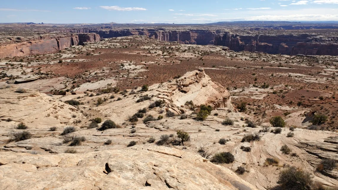 Near Bowknot Bend