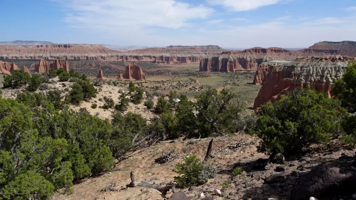 Upper Cathedral Valley