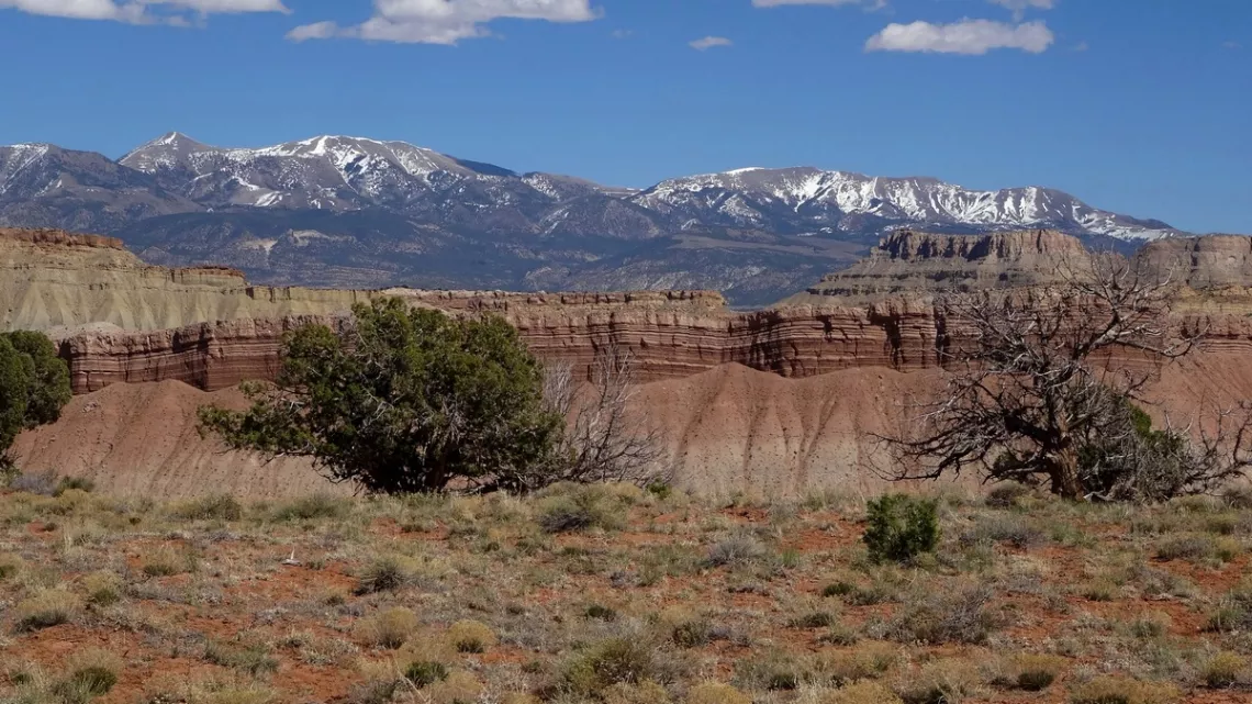 Mt Ellen left, 11,527', highest peak in the Henry Mountains