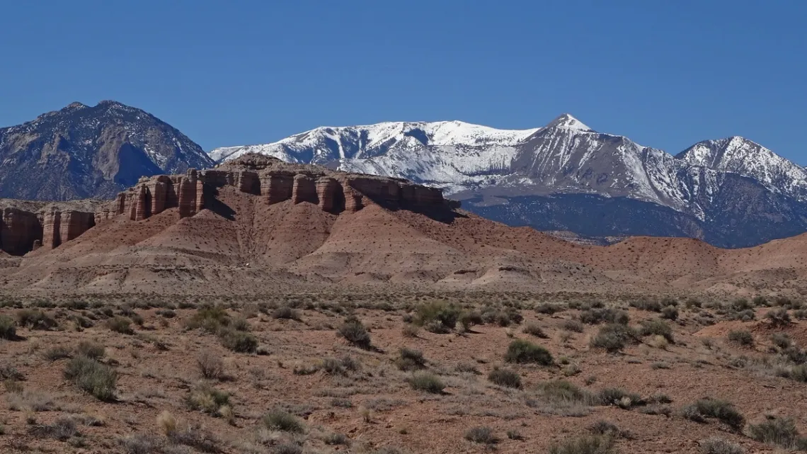 Mt Ellen, looking west from highway 95
