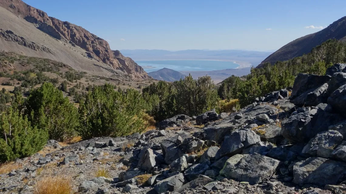At Mono Pass looking east to Mono Lake.