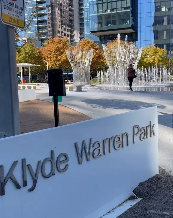 Klyde Warren Park sign