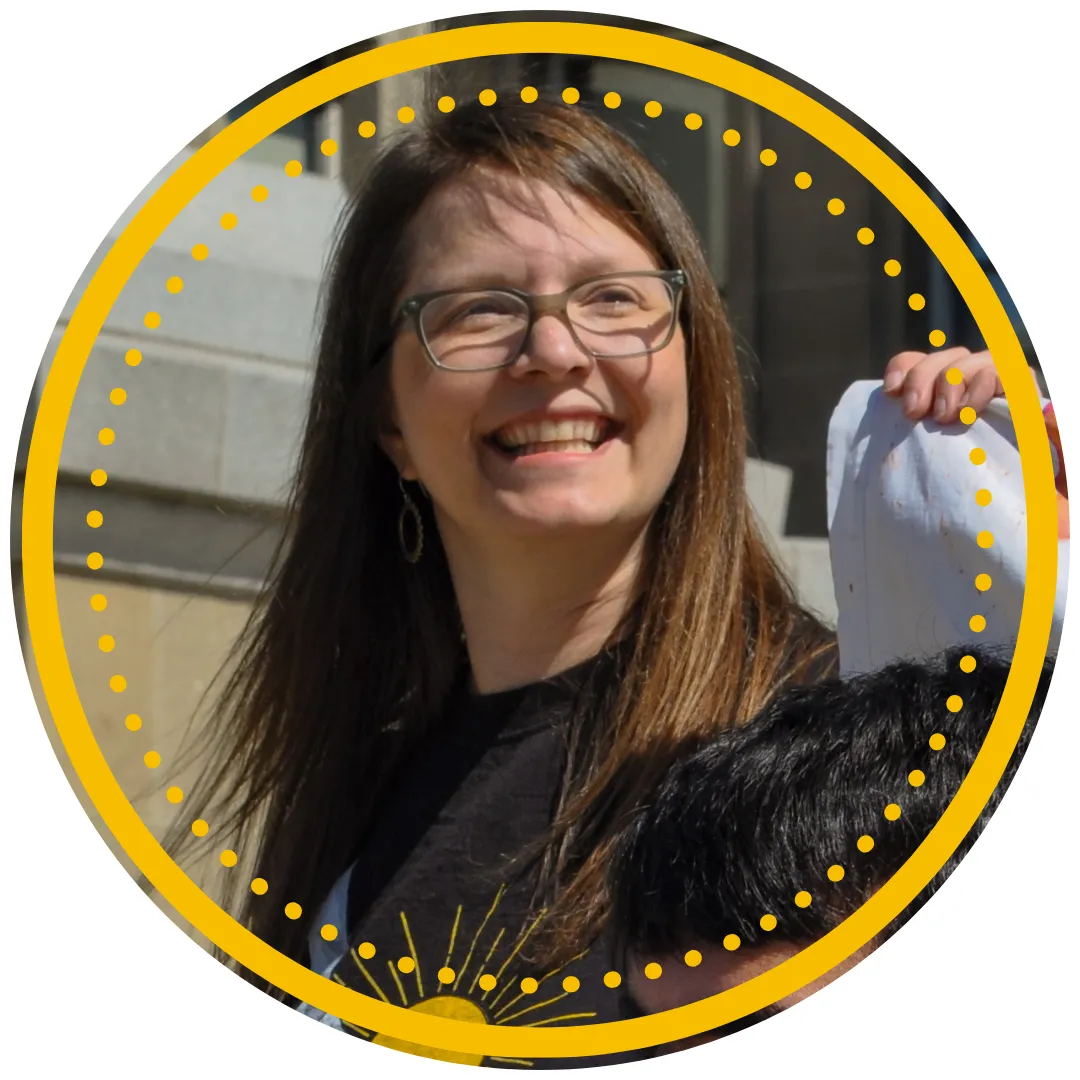 Picture of Lisa Young with yellow circle around it