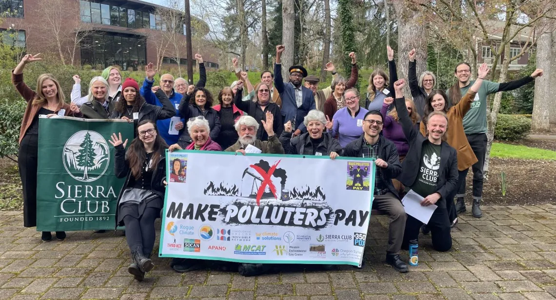 A group photo of Sierra Club volunteers