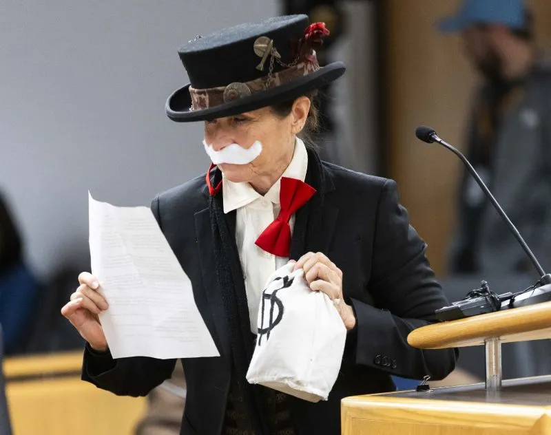 Monopoly demonstration