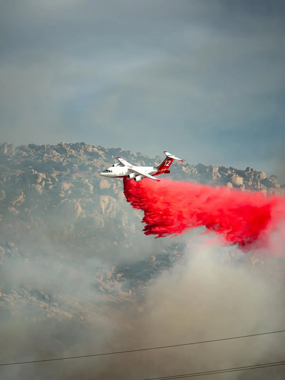 Plane over Springs Fire 