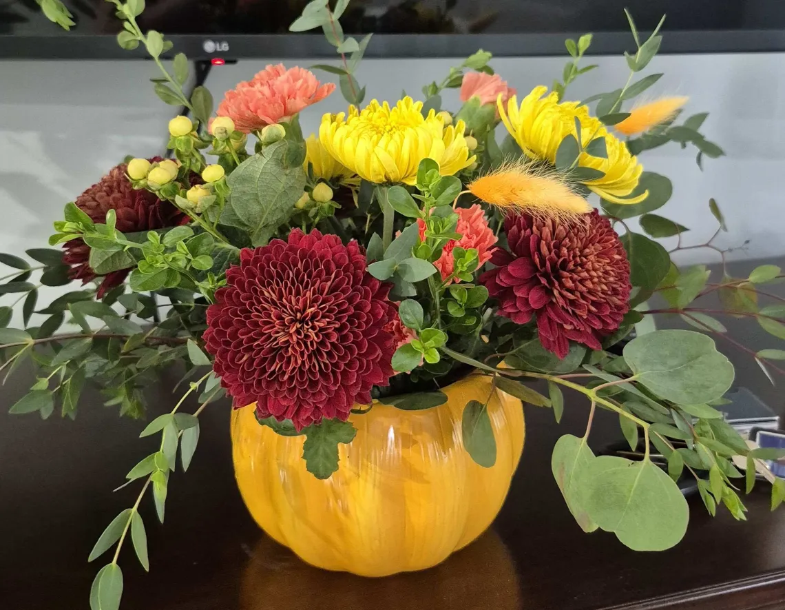 floral arrangement for fall