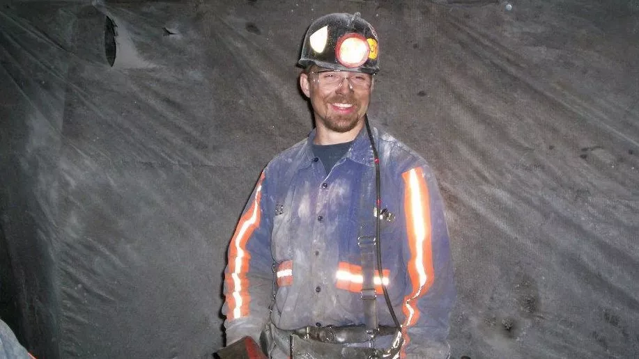 coal-miner-trump-thumbnail-videoSixteenByNineJumbo1600.jpg