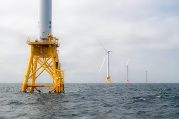 Photo of Block Island Wind Farm by Gary Norton, NREL/Dept. of Energy 41188