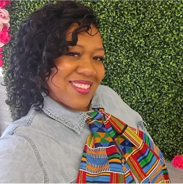 Breyauna Holloway 