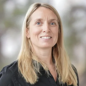 Headshot of Erin Carey