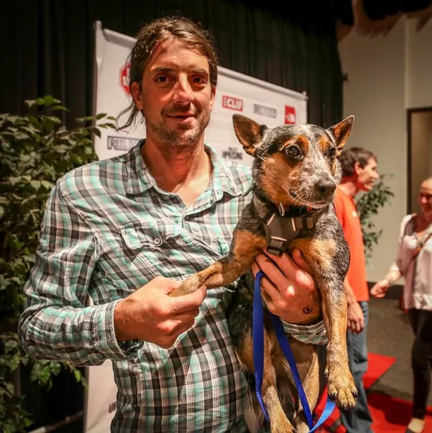 Dean Potter with dog Whisper in September 2014, at the San Francisco Valley Uprising screening.