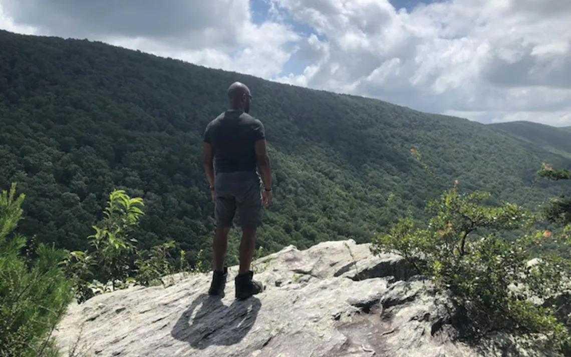 How one US Navy vet found nature in Kuwait—and harnessed it to heal 