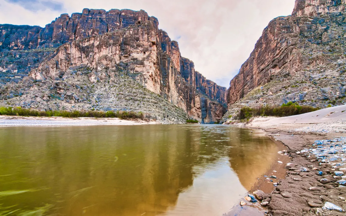  Santa Elena Canyon in Big Bend National Park