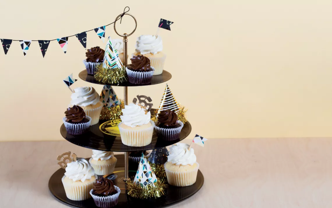 Repurpose: Records to dessert stand