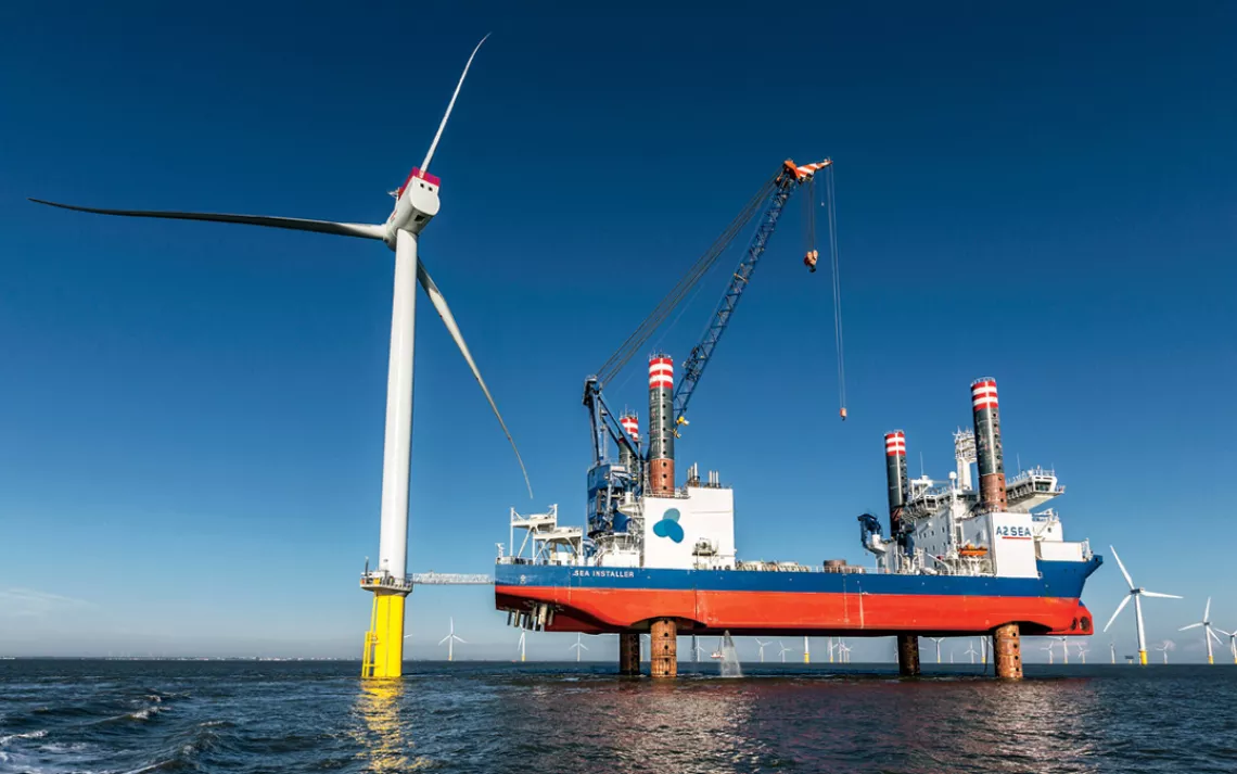 The Sea Installer can be jacked up on extendable legs, providing a stable platform even in rough weather.