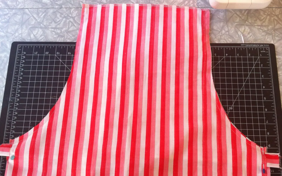 Pillowcase to Apron