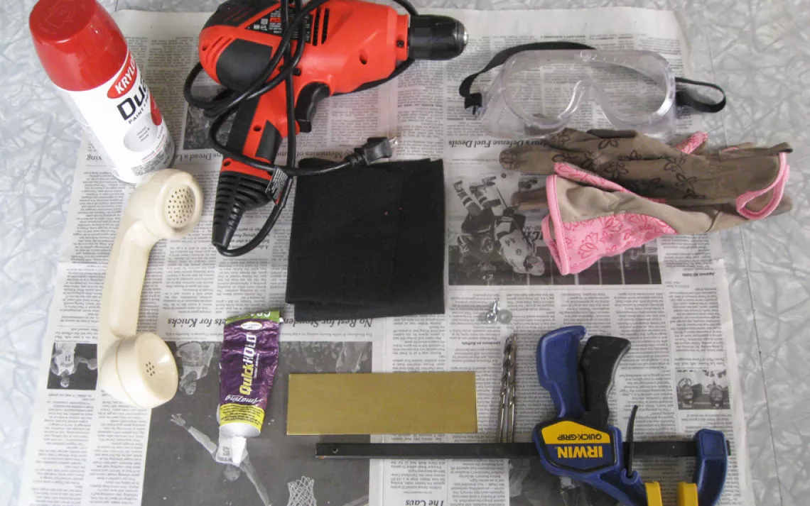 Repurpose Telephone Bookend Step 1