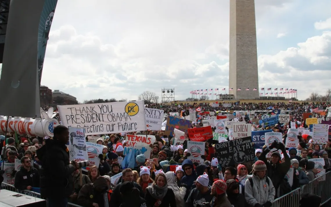 Michael Brune speaks to a crowd of Keystone XL protesters in D.C.
