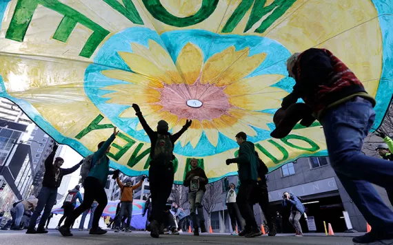  Photo by Elaine Thompson/AP