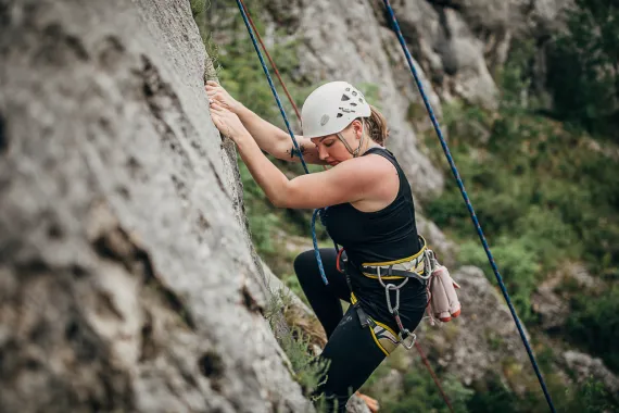 Some colleges embrace the outdoors as a classroom