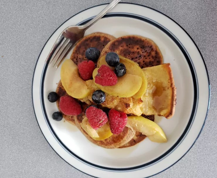 Breakfast berries, apples and pancakes