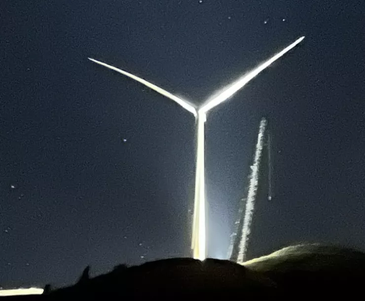First wind turbine installed in Strauss Wind project https://twitter.com/StraussWind/status/1459022441037000707?s=20&t=DM1Ng9gn2VAbgMGz9zeVPQ