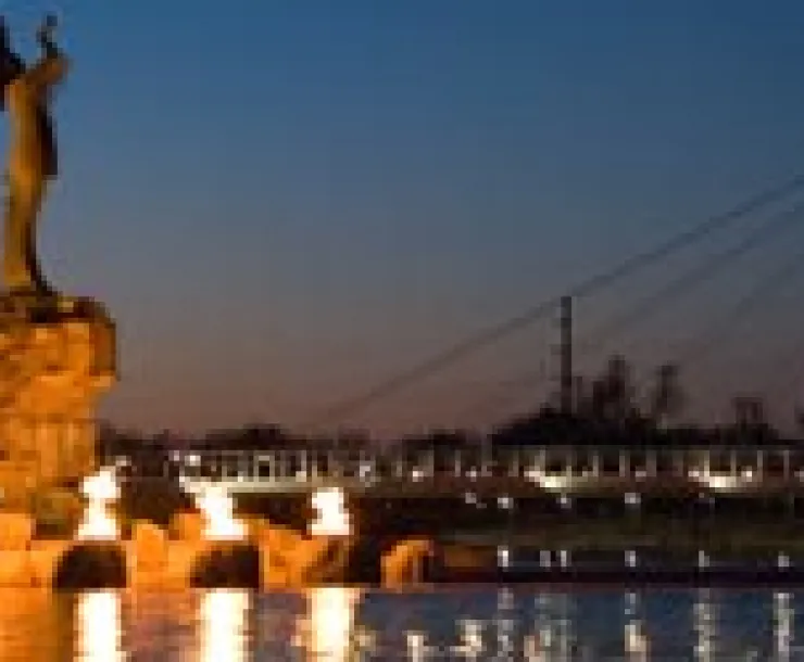 Statue of Native American in river